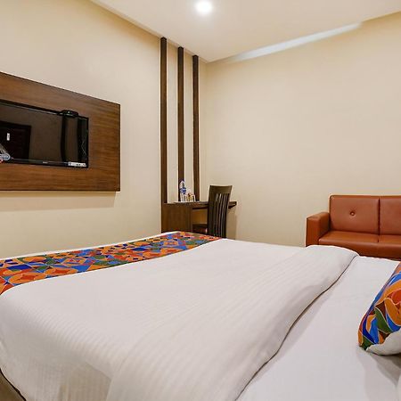 FabHotel LBSR Kurla West Mumbai Exterior foto