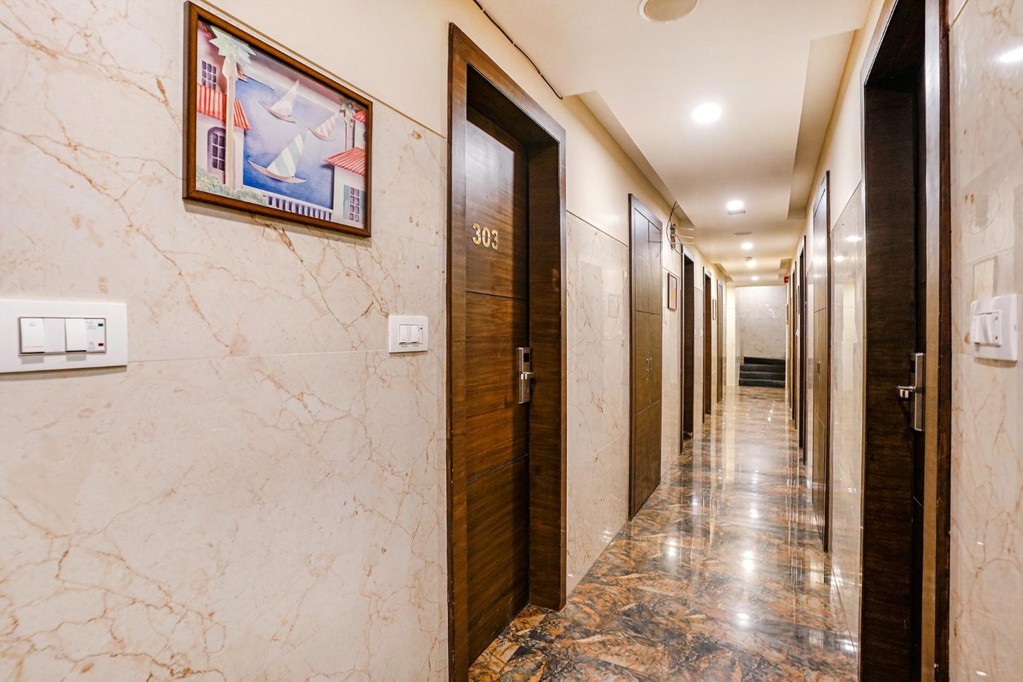 FabHotel LBSR Kurla West Mumbai Exterior foto